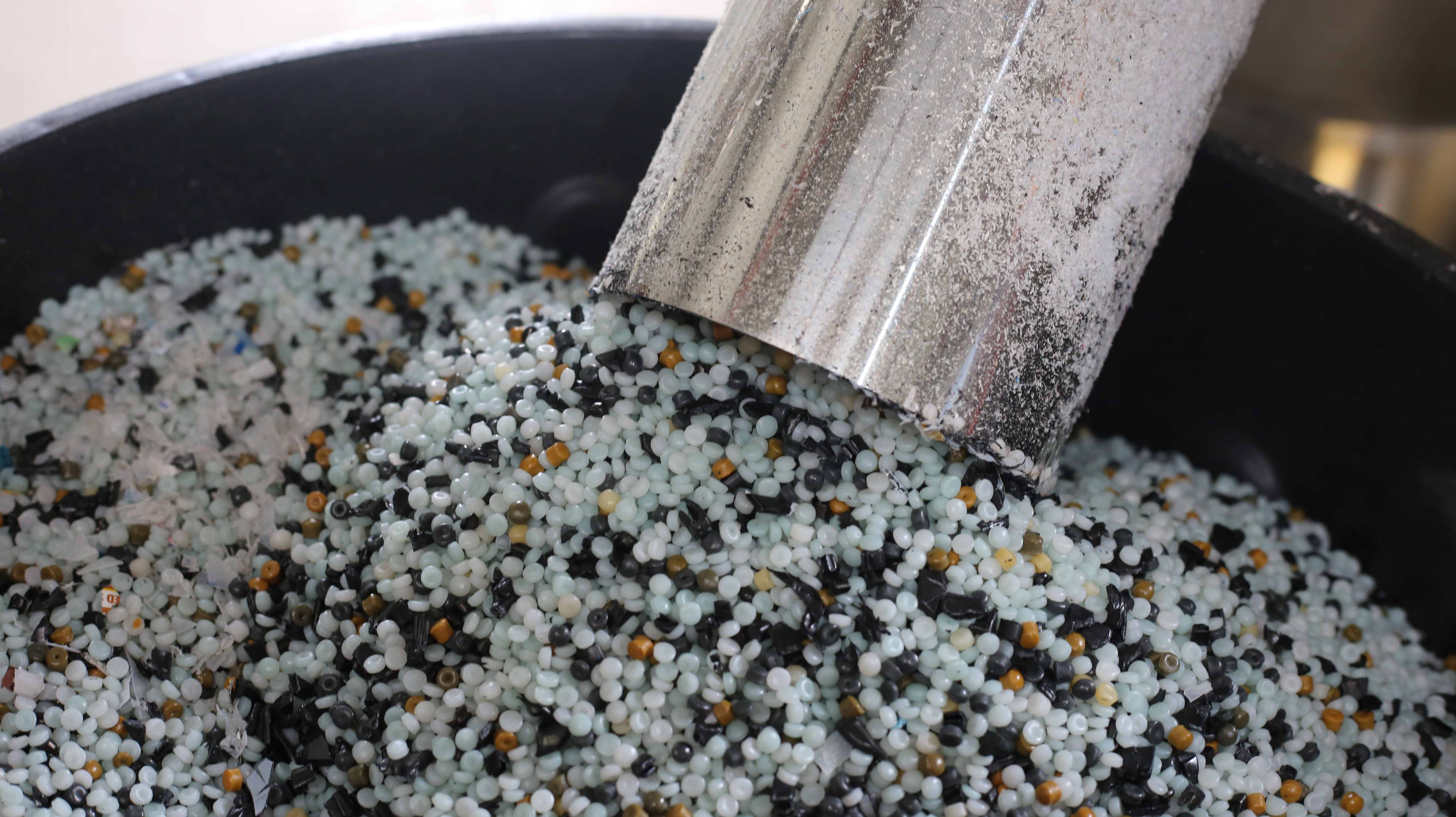 Ecoplas Recycled plastic to be melted - coplas, Eco plastic, poly dropper, polydropper, fence, plastic fence, rural fence, dropper, hardwood dropper, fence post, star picket, westonfence, dmplastics, Gallagher, plastic forest